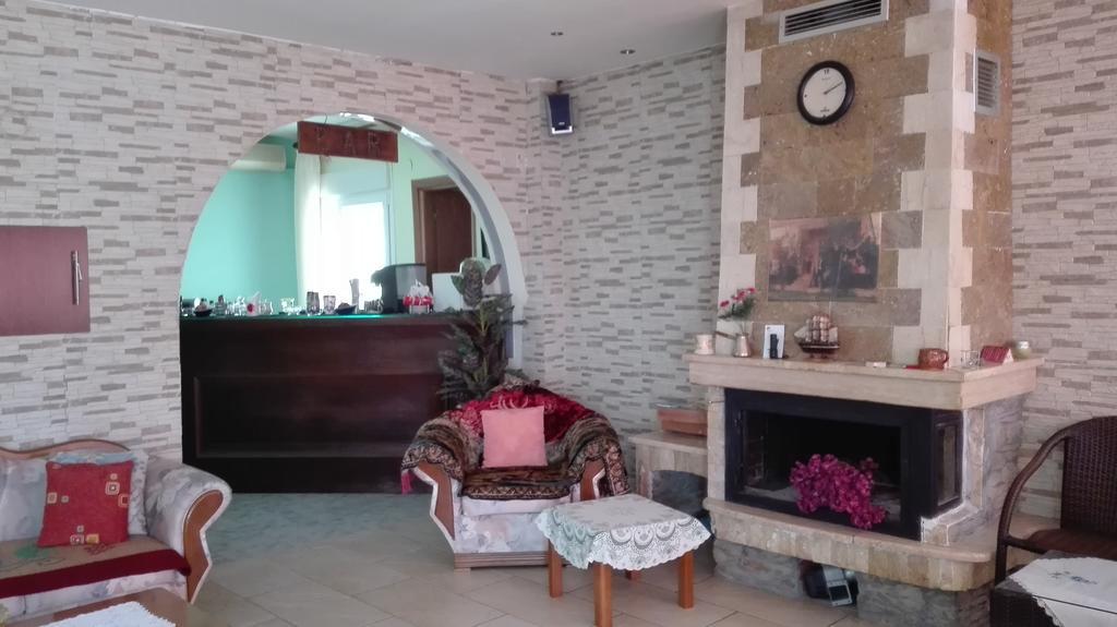Familia Hotel Loutra Volvis Ngoại thất bức ảnh
